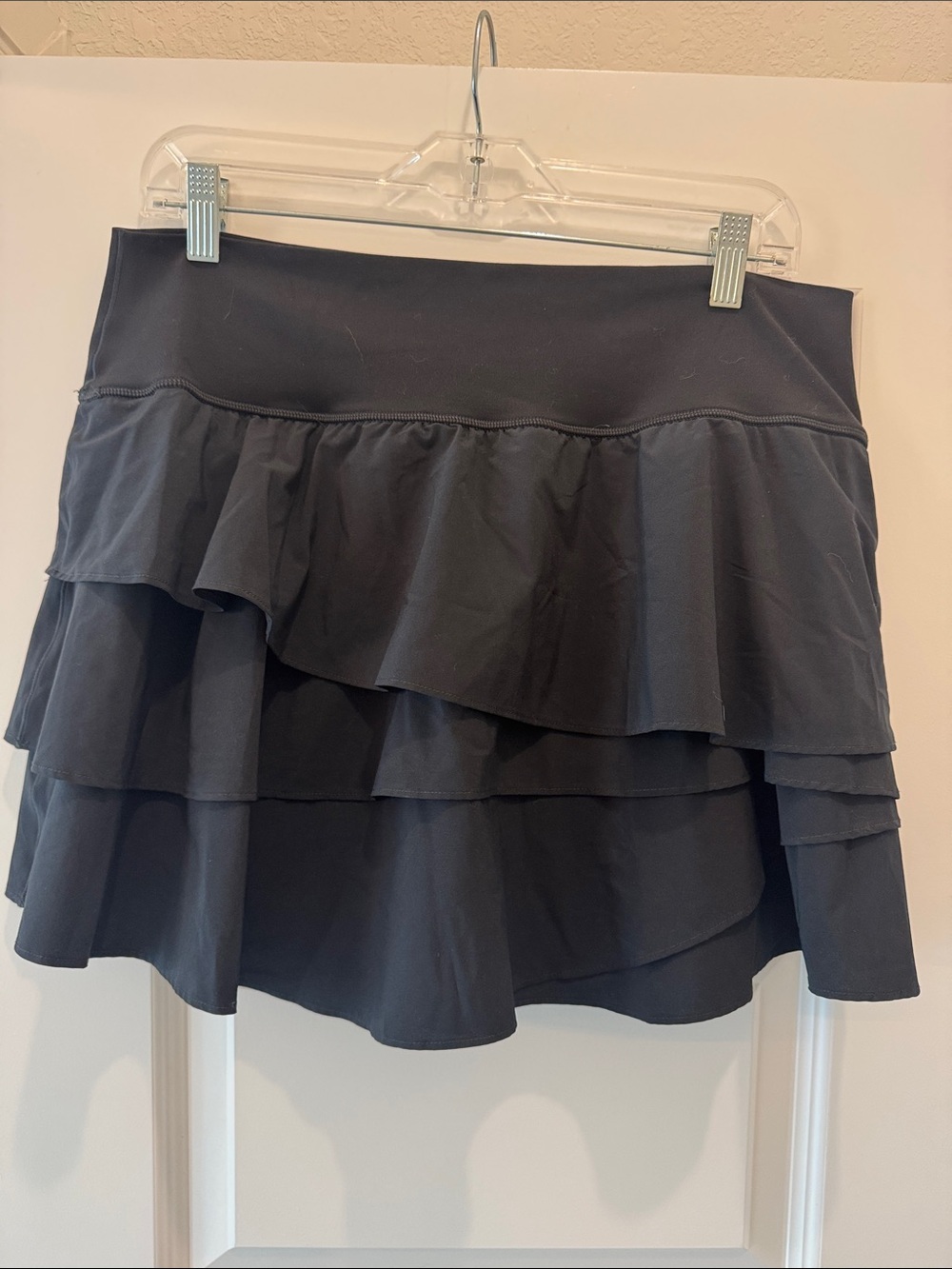 Aerie Tiered Ruffle Black Women's Skort